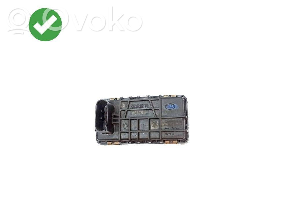 BMW 3 E92 E93 Elektrinis valdymo mechanizmas (turbinos) 