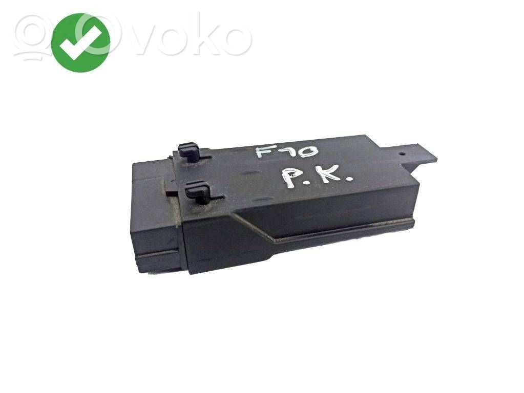 BMW 5 F10 F11 Sėdynės valdymo blokas 