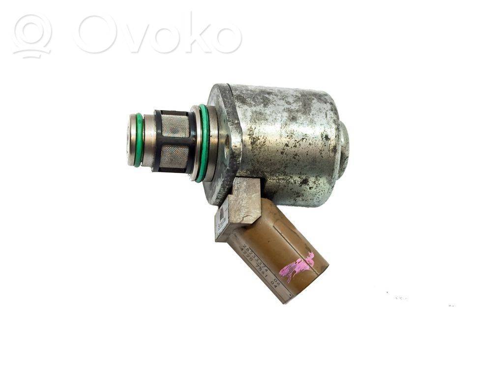 Mercedes-Benz E W212 Fuel pressure regulator 