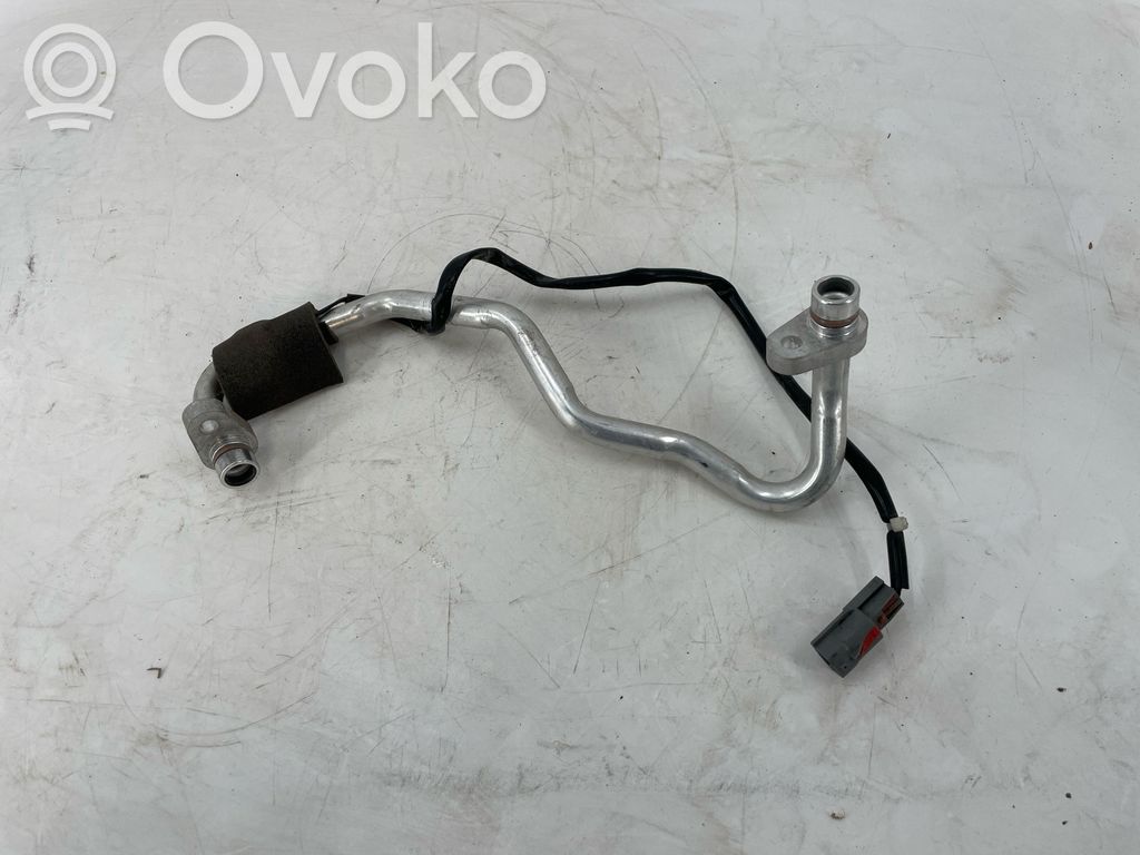 Renault Megane E-Tech Ilmastointilaitteen putki (A/C) 