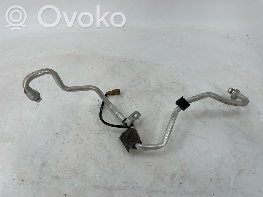 Renault Megane E-Tech Ilmastointilaitteen putki (A/C) 