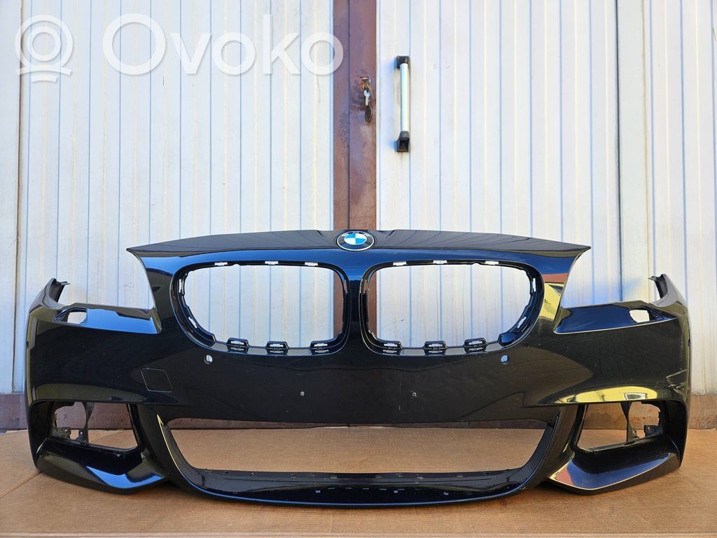 BMW 5 F10 F11 Zderzak przedni 