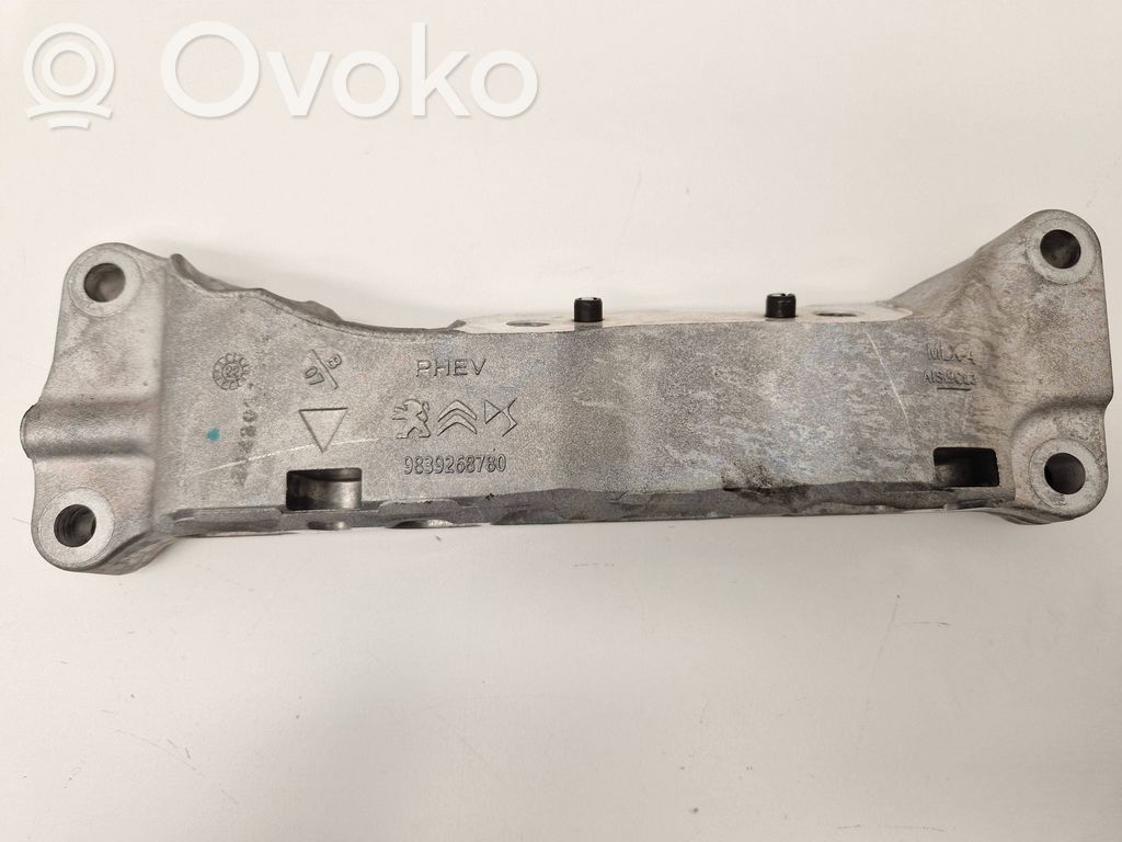 Peugeot 308 Engine mounting bracket 