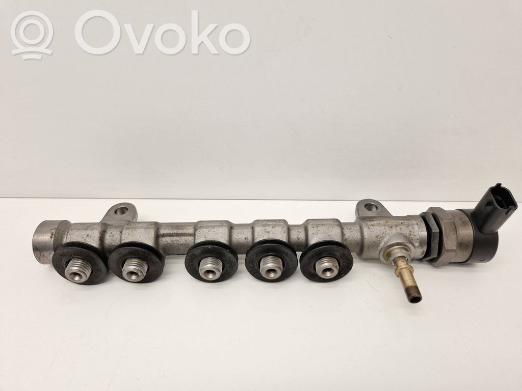 Renault Latitude (L70) Listwa wtryskowa 
