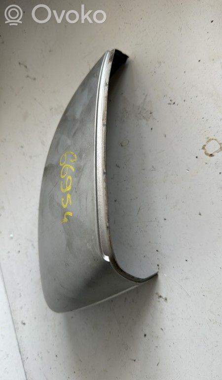 Audi A3 S3 8V Obudowa lusterka zewnętrznego drzwi przednich 
