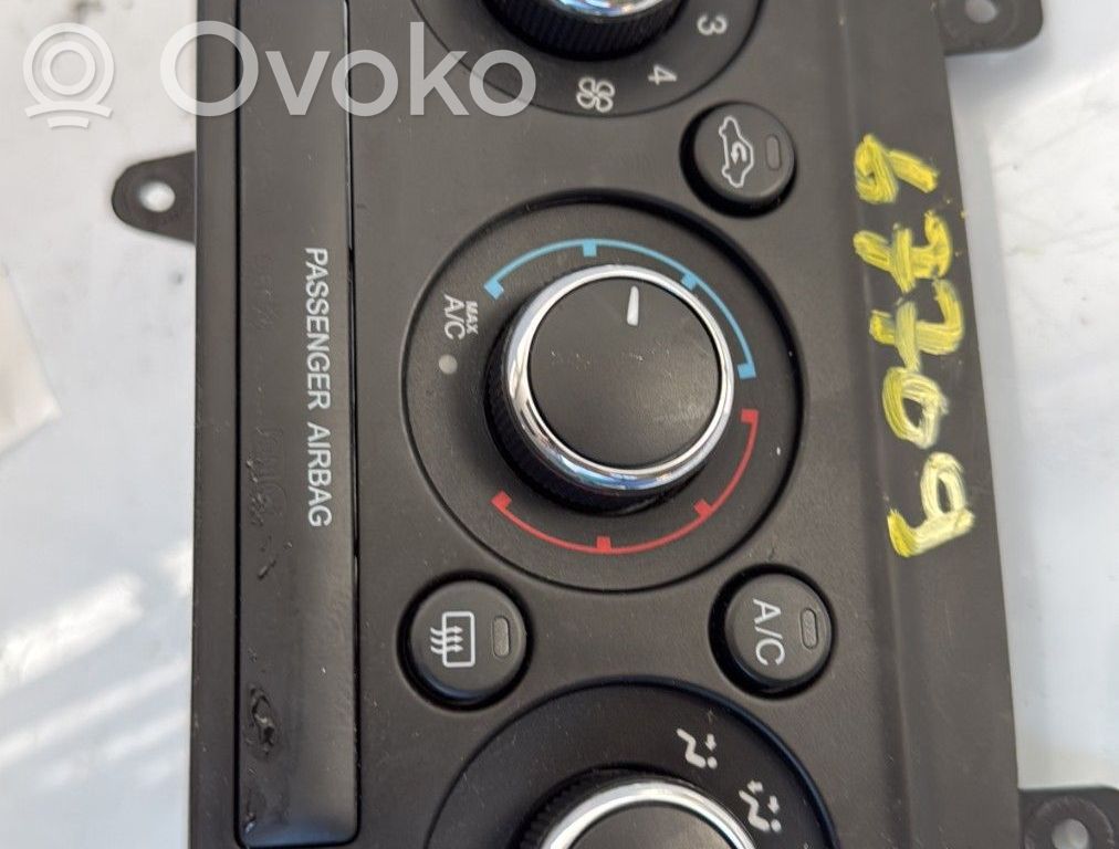 Climate control unit   2038236