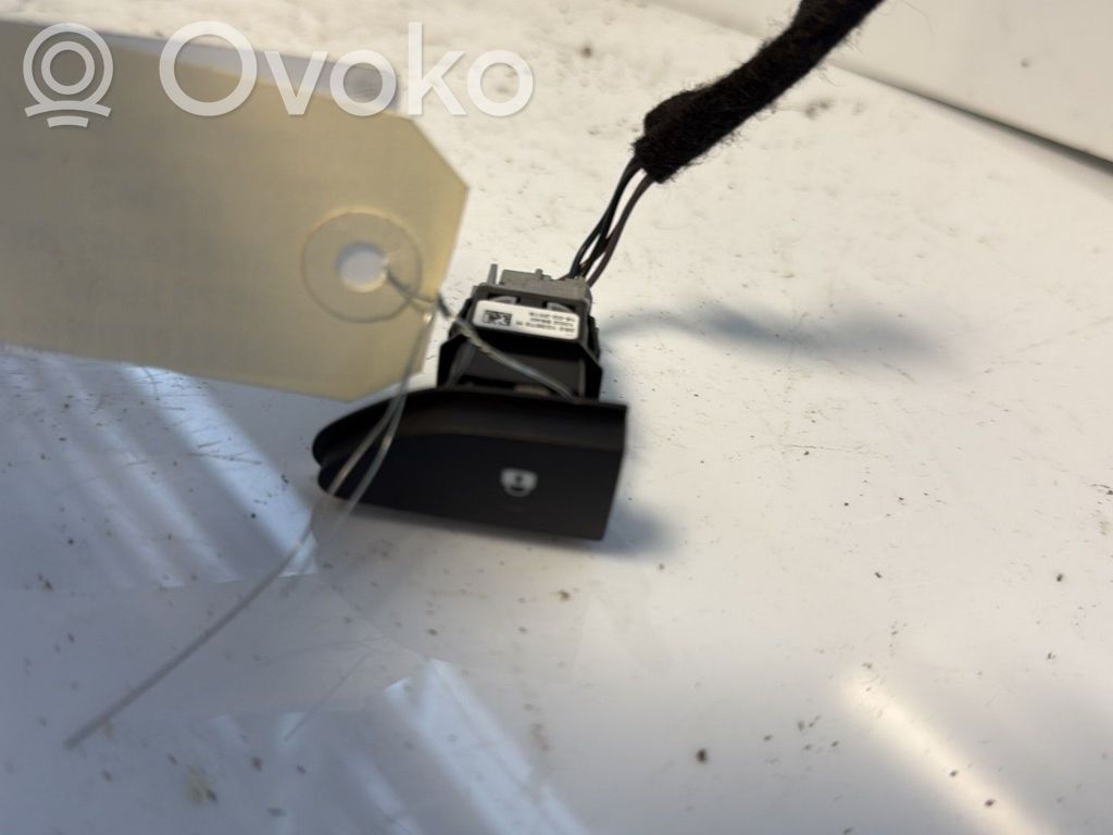 Renault Clio IV Central locking switch button 