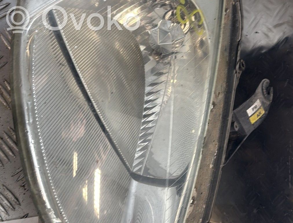 Headlight/headlamp   1152096