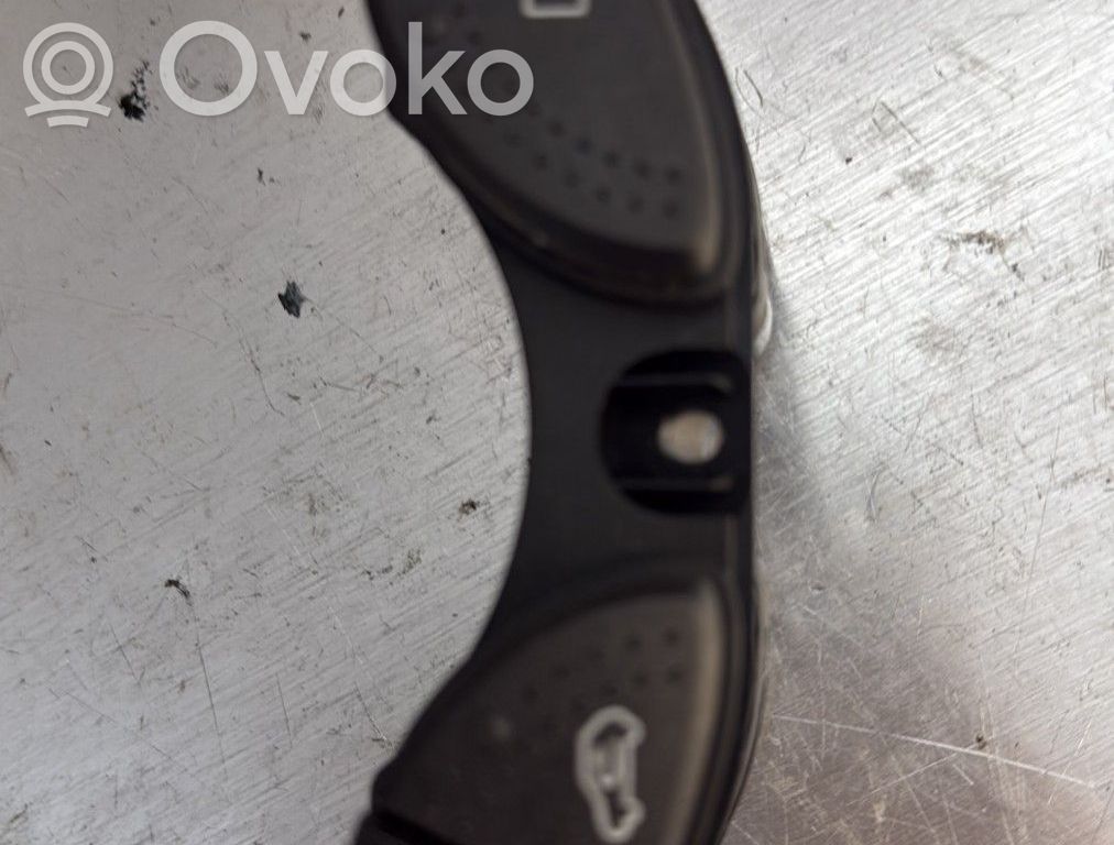 Ford Focus Inne przełączniki i przyciski 