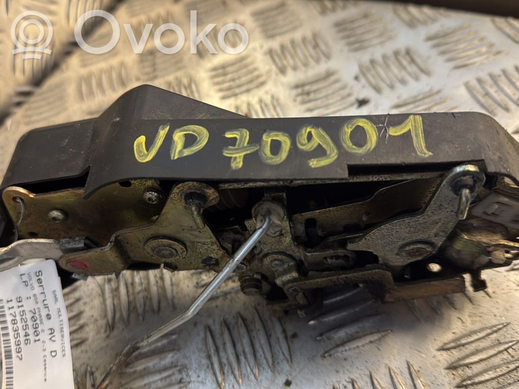 Volvo 850 Priekšpusē slēdzene 