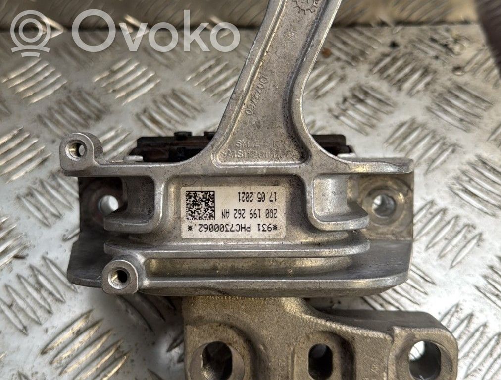 Volkswagen T-Cross Engine mount bracket 