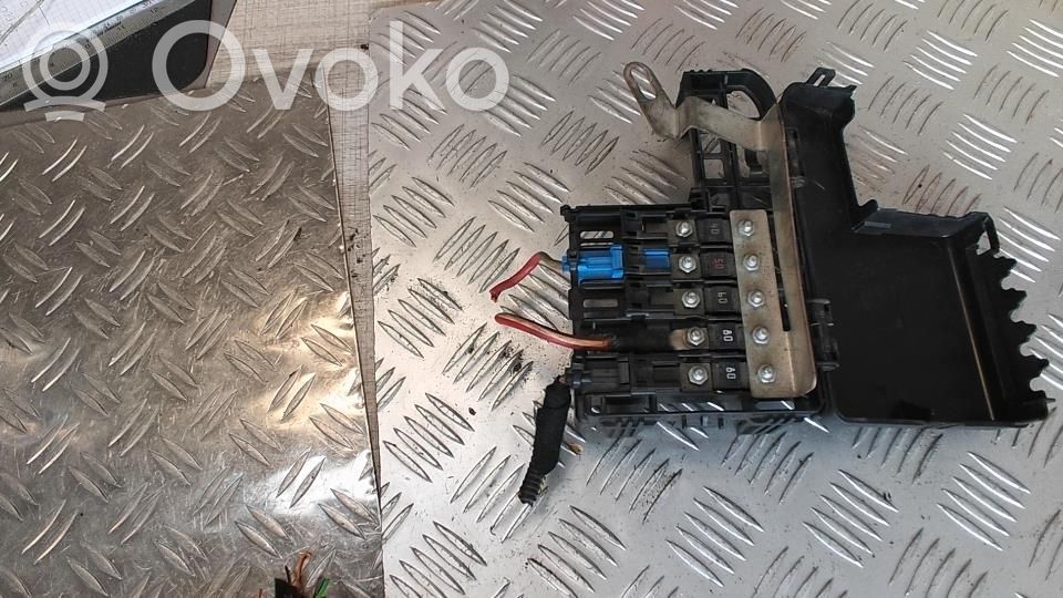 Opel Corsa D Sulakemoduuli 