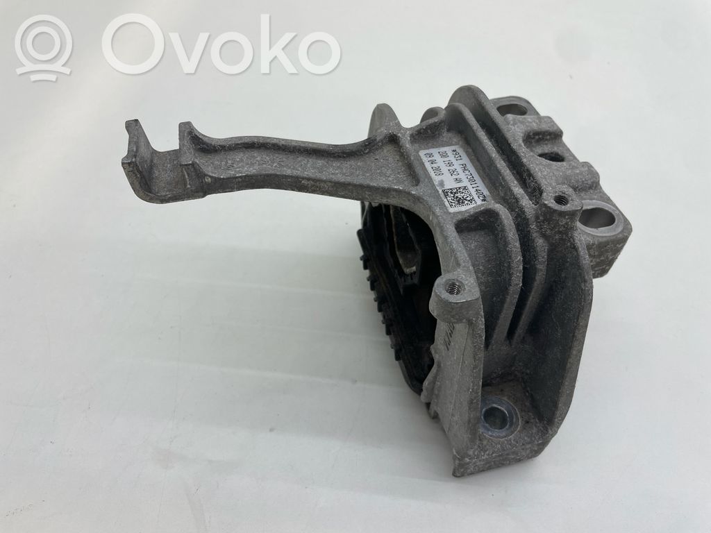Seat Ibiza V (KJ) Engine mount bracket 