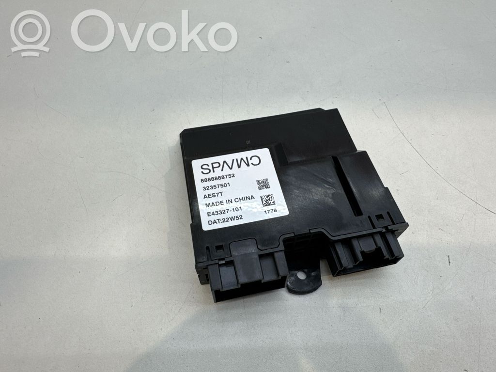 Polestar 2 Tailgate/trunk control unit/module 