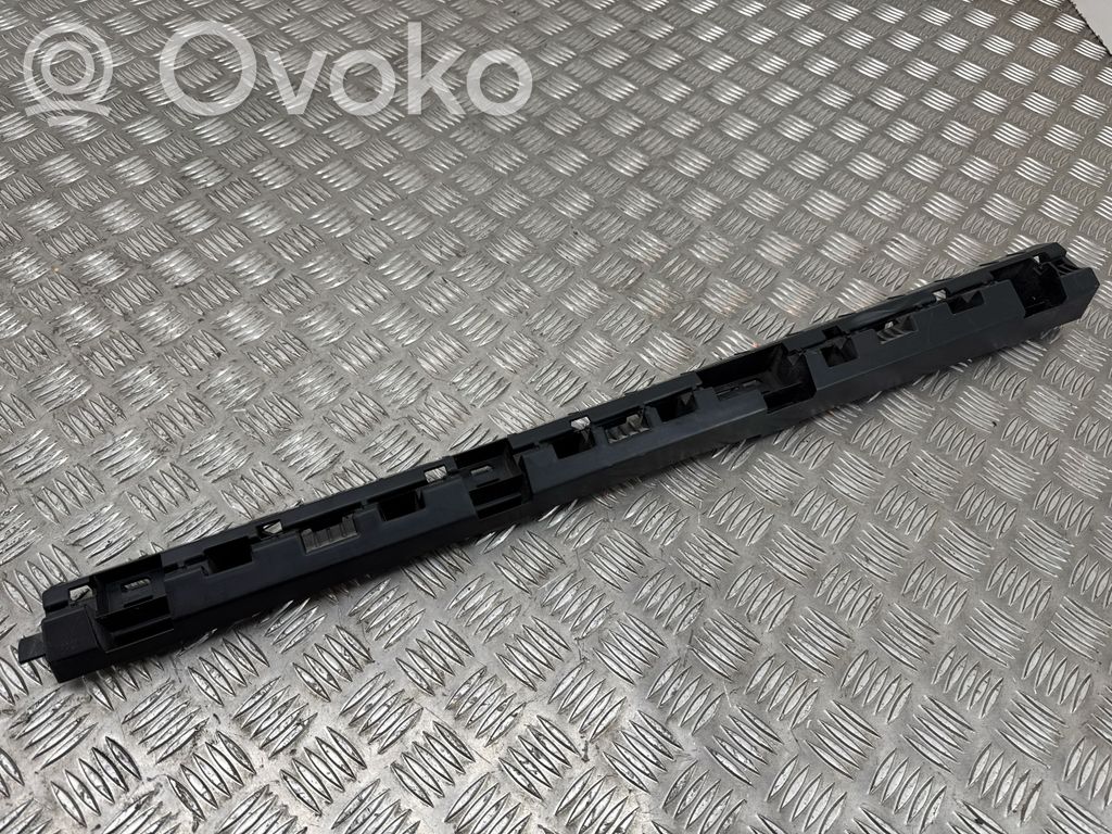 Polestar 2 Listello di supporto del sottoporta 