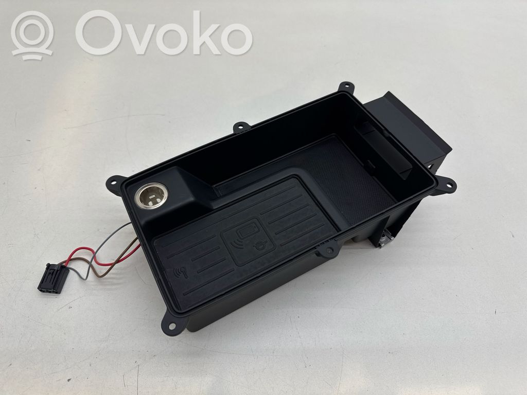 Audi A4 S4 B9 Wireless charging module 