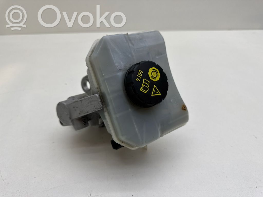 Audi A4 S4 B9 Jarrunestesäiliö 