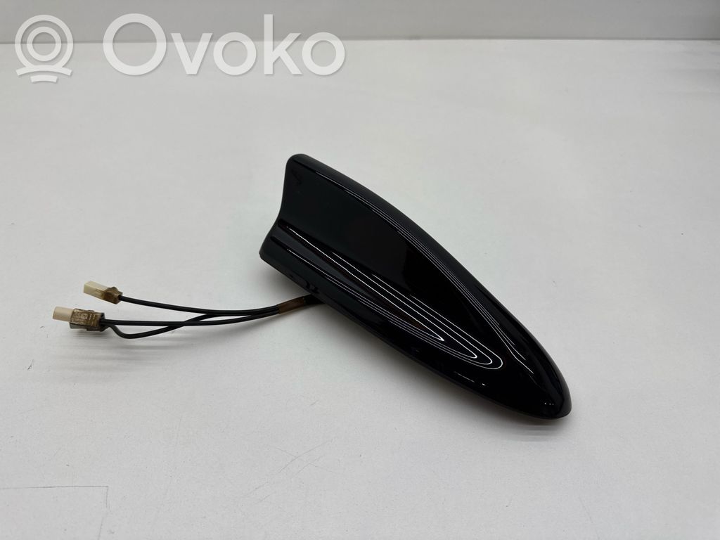 Aerial GPS antenna