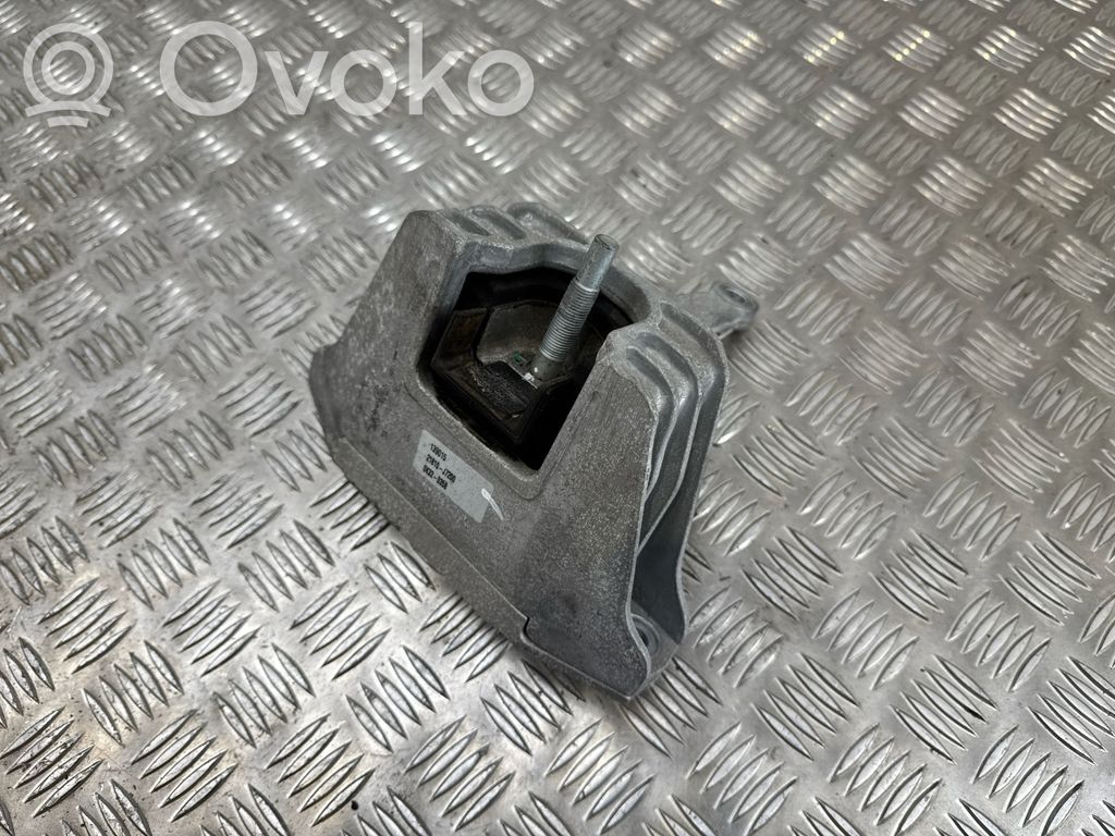 KIA Ceed Engine mount bracket 