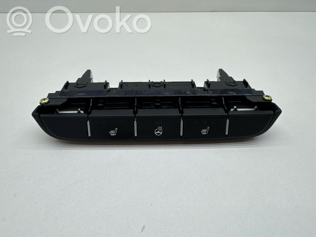 KIA Ceed Seat heating switch 