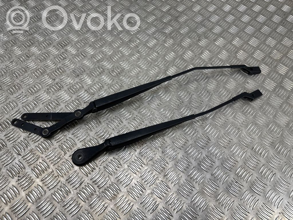 BMW 2 F45 Wycieraczki lamp przednich / Komplet 