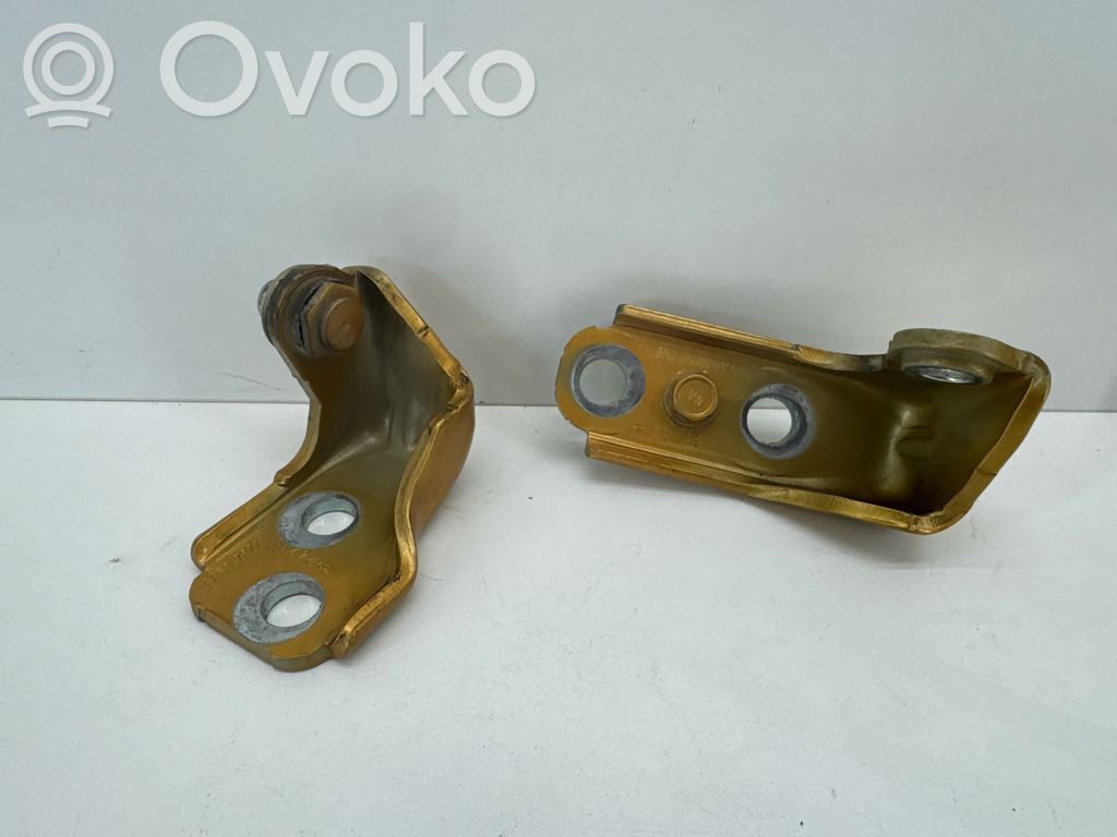 Ford Ecosport Zawiasy drzwi przednich 