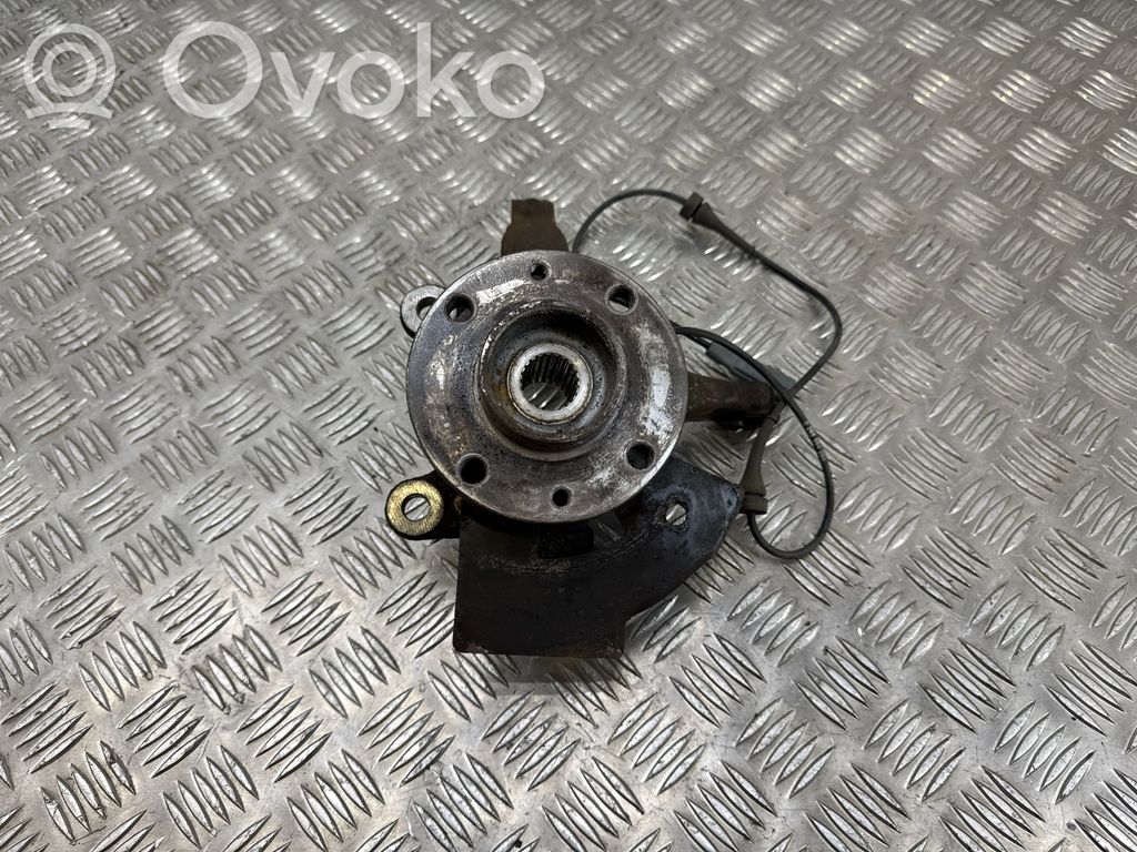 Nissan Micra K14 Piasta koła przedniego 