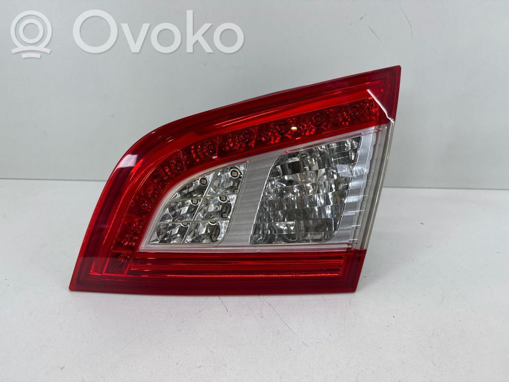 Peugeot 508 RXH Lampy tylnej klapy bagażnika 