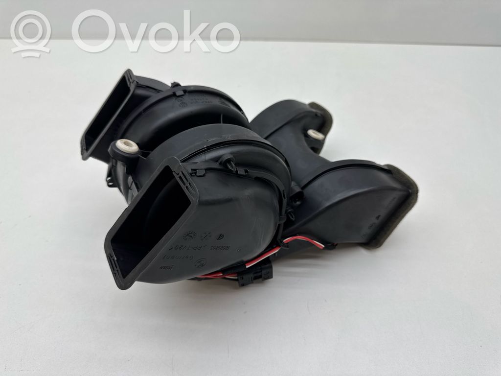 BMW 5 F10 F11 Salono oro mazgo komplektas 