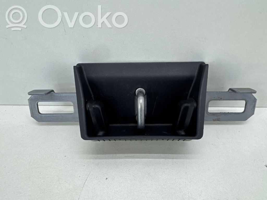 Volvo XC40 Rygiel zamka drzwi tylnych 