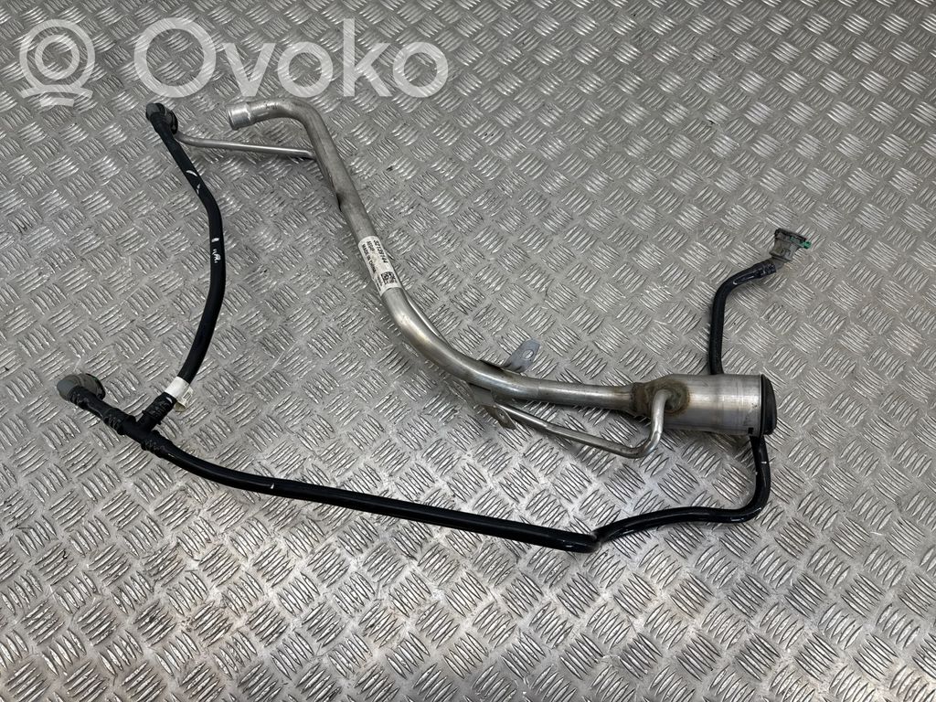 Volvo XC40 Polttoainesäiliön täyttöaukon suukappale 