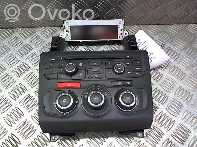 Citroen C4 II Consola central 
