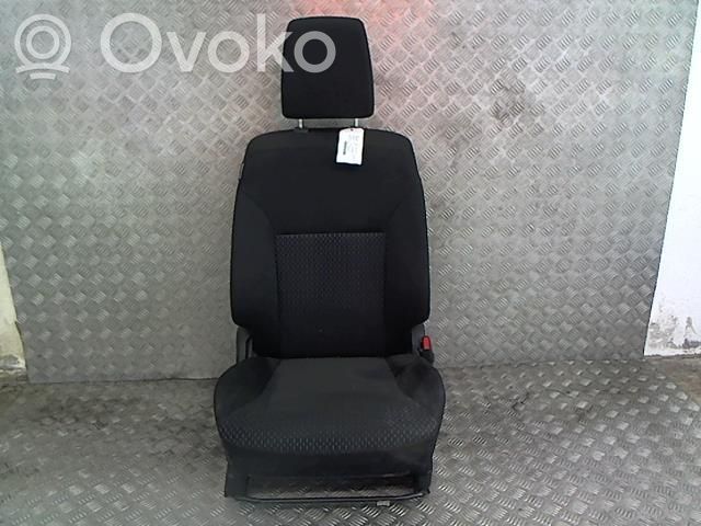 Etumatkustajan istuin   8538073SD0DVM