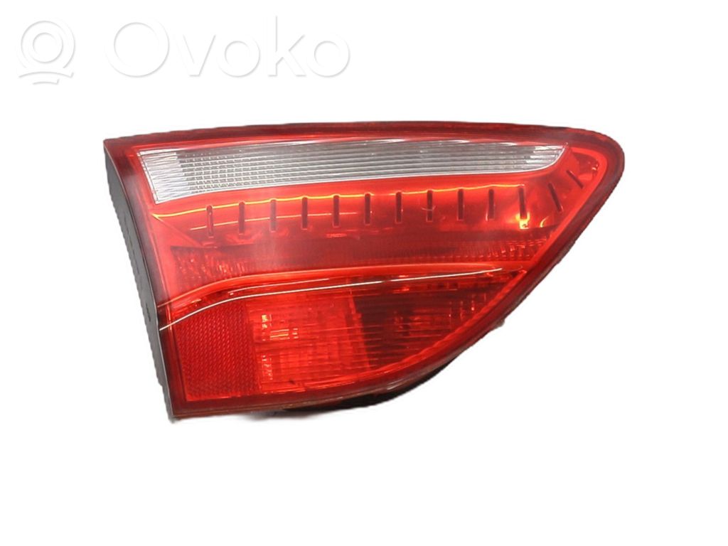 Seat Exeo (3R) Lampă spate în capacul portbagajului 