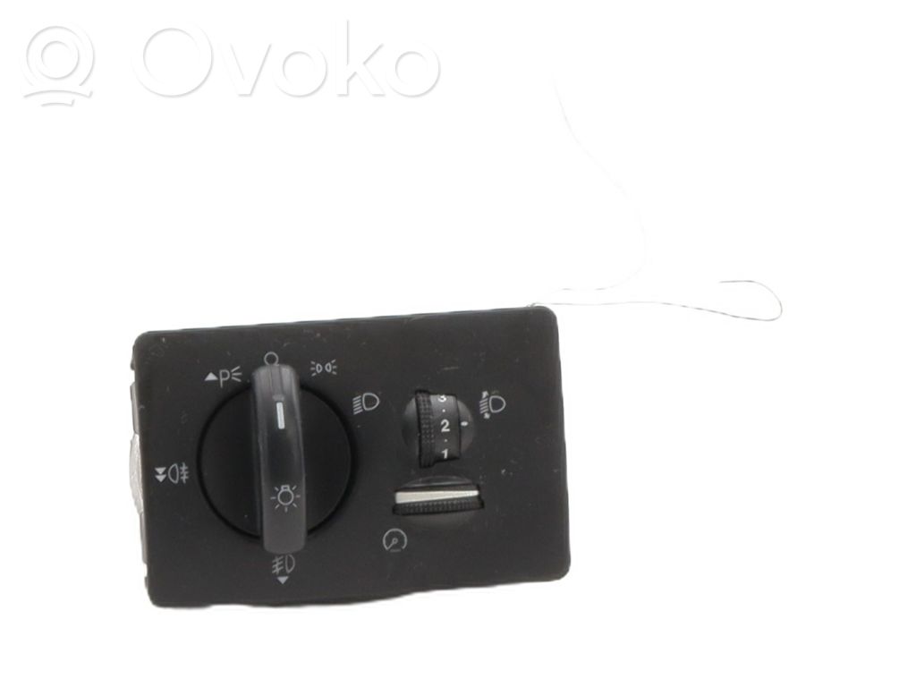 Light switch