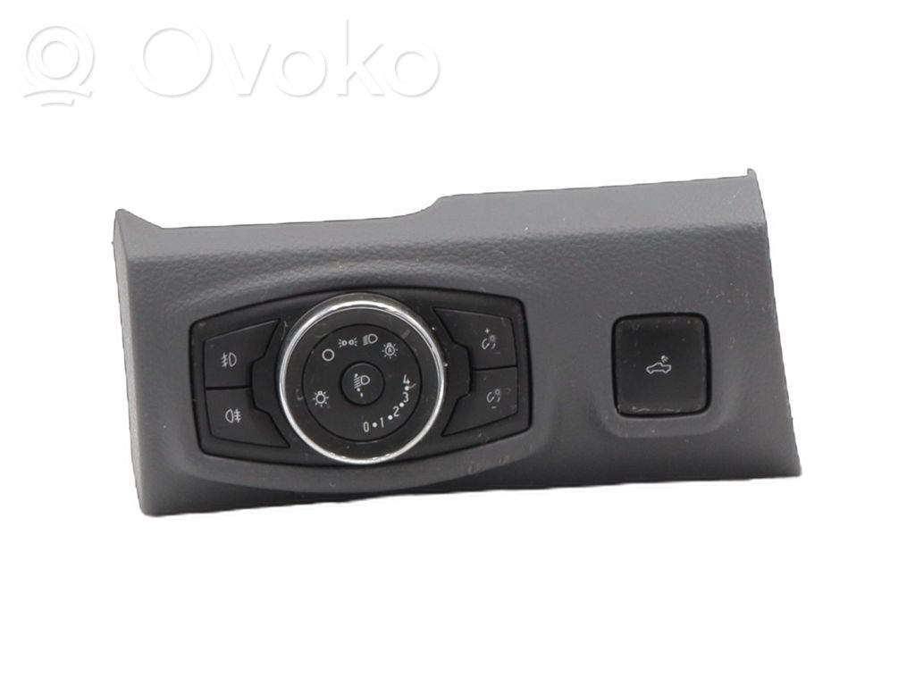Light switch   1905159