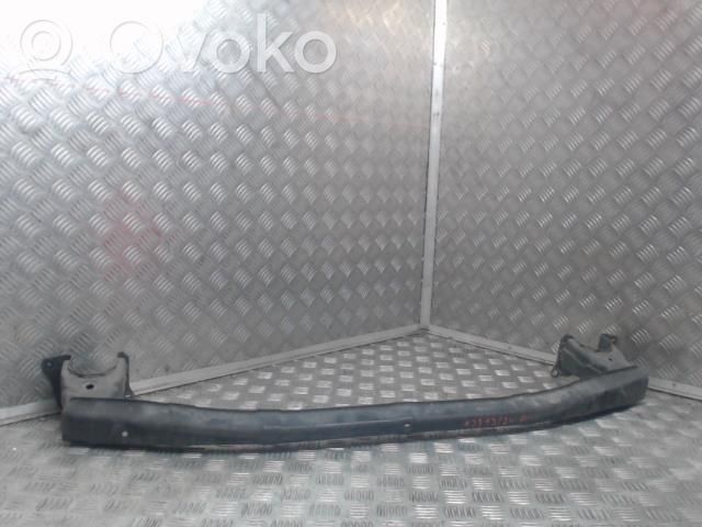 Priekšpusē bampera sija / balka