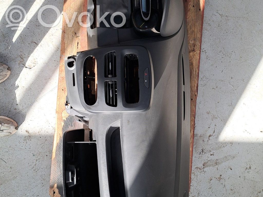 Renault Clio IV Panel de instrumentos 
