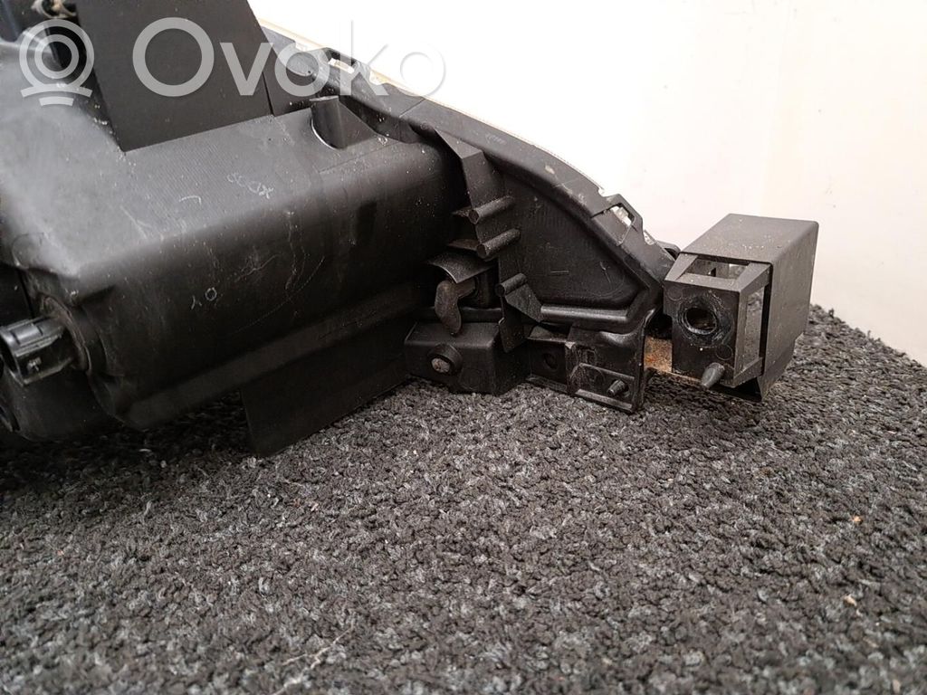 Mazda 5 Headlight/headlamp 