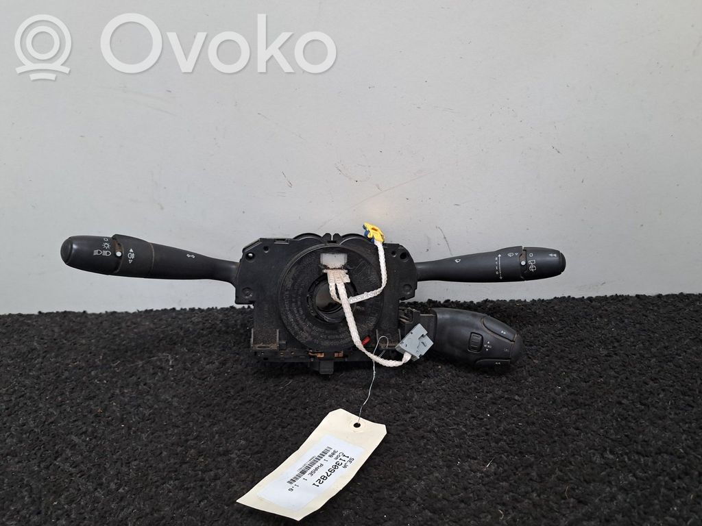 Peugeot 308 Wiper turn signal indicator stalk/switch 