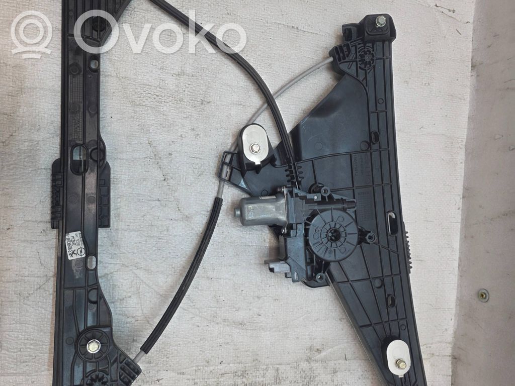Opel Corsa F Macara ușă față cu motor 