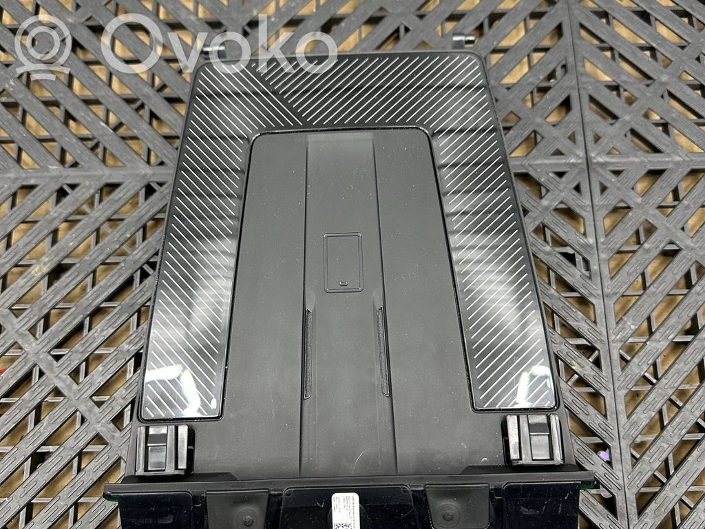BMW X1 U11 Battery charger (optional) 