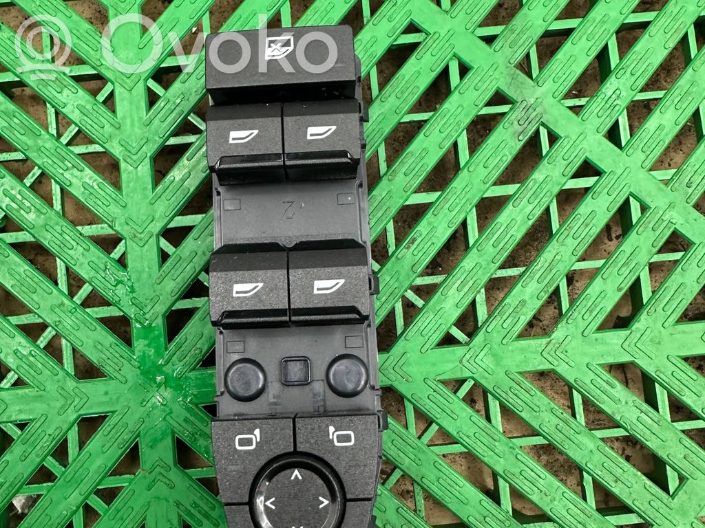 BMW X1 U11 Quarter vent window switch 
