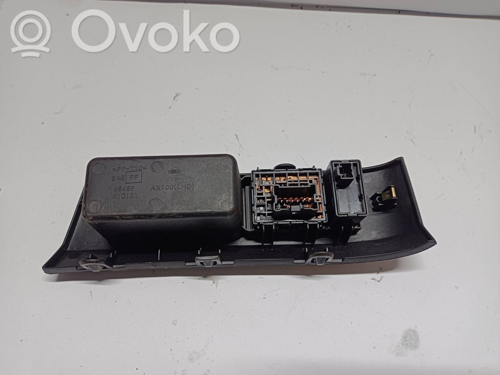 Nissan Micra Wing mirror switch 