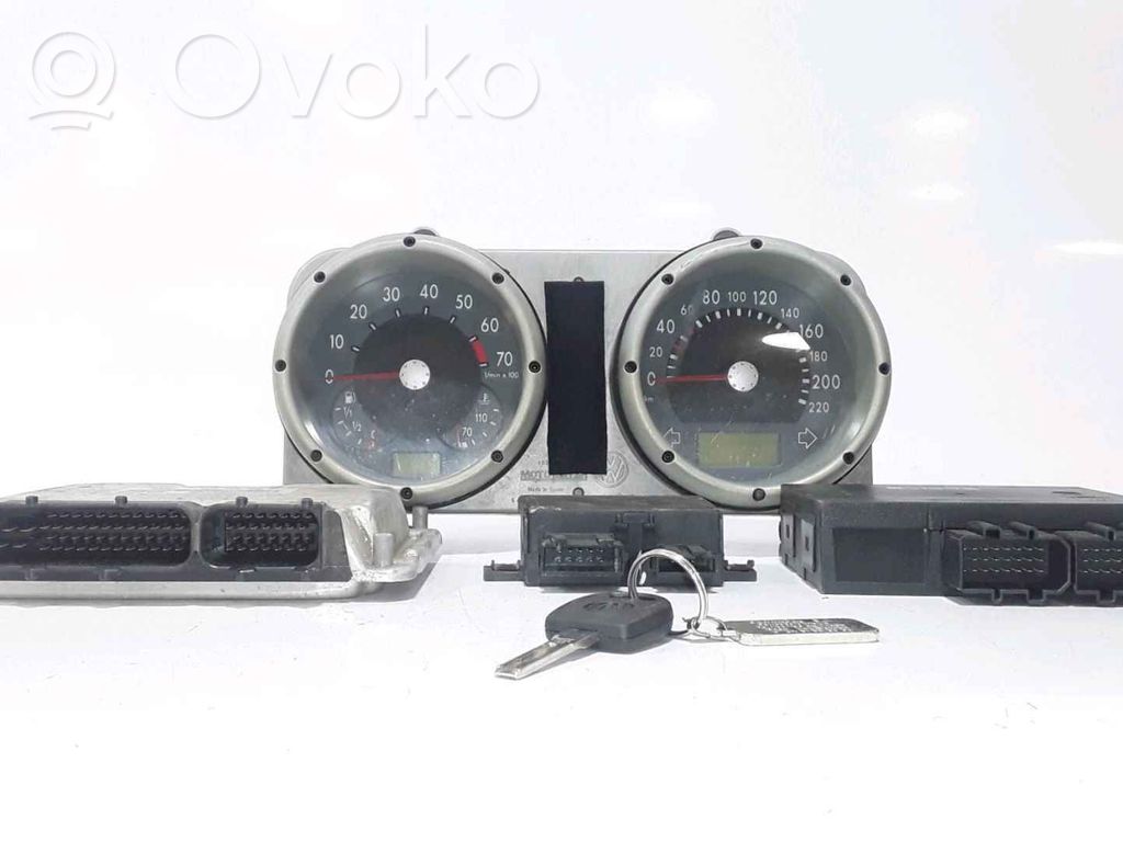 Komputer / Sterownik ECU i komplet kluczy   30906032DQ,20230483,4646842,VDMS13