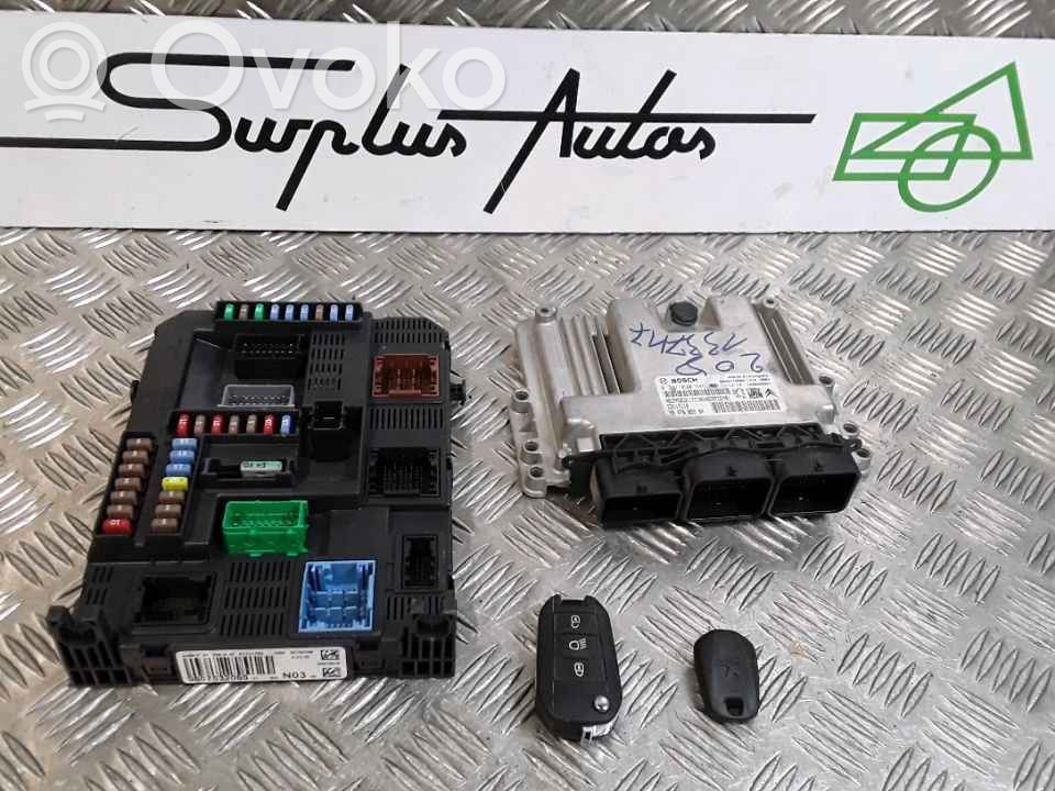 Peugeot 208 I Kit cu ECU motor și set închidere uși 