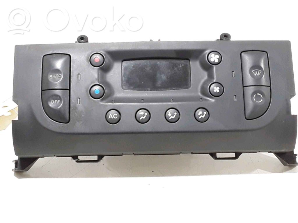Renault Clio II Ilmastoinnin ohjainlaite 