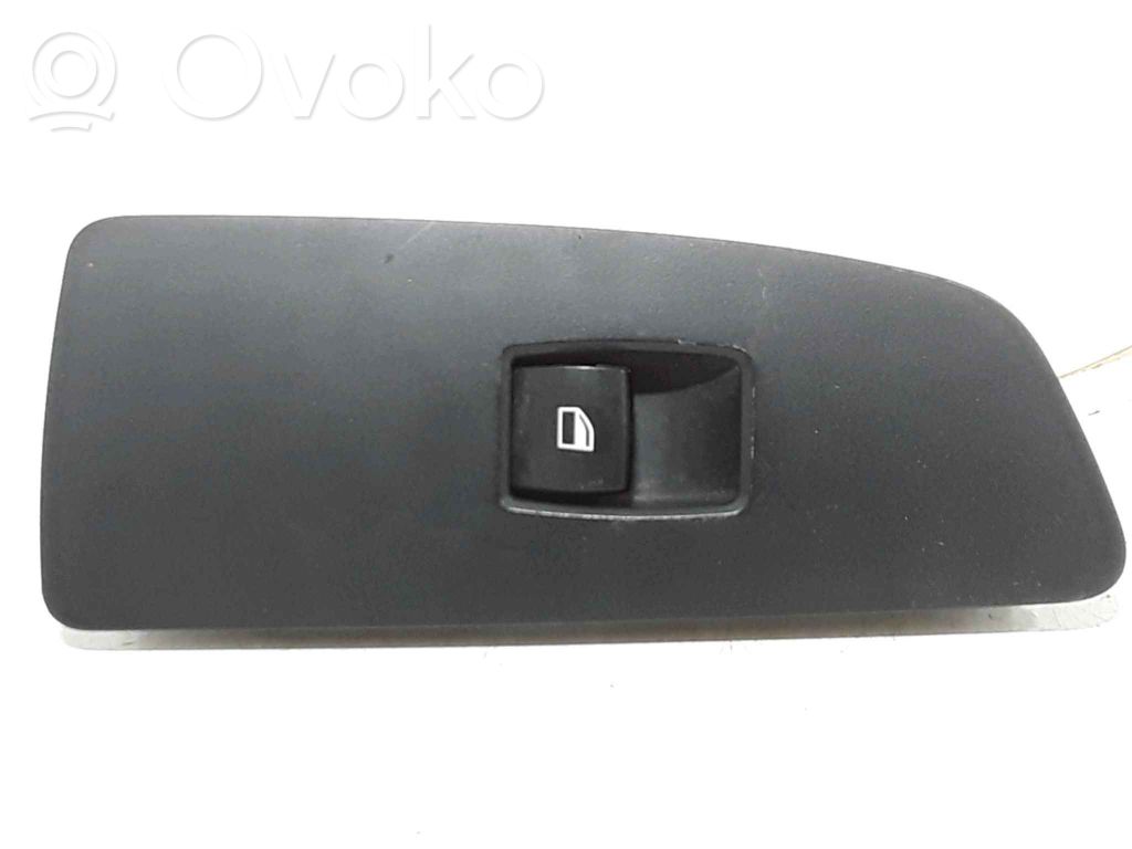 BMW 1 E81 E87 Electric window control switch 