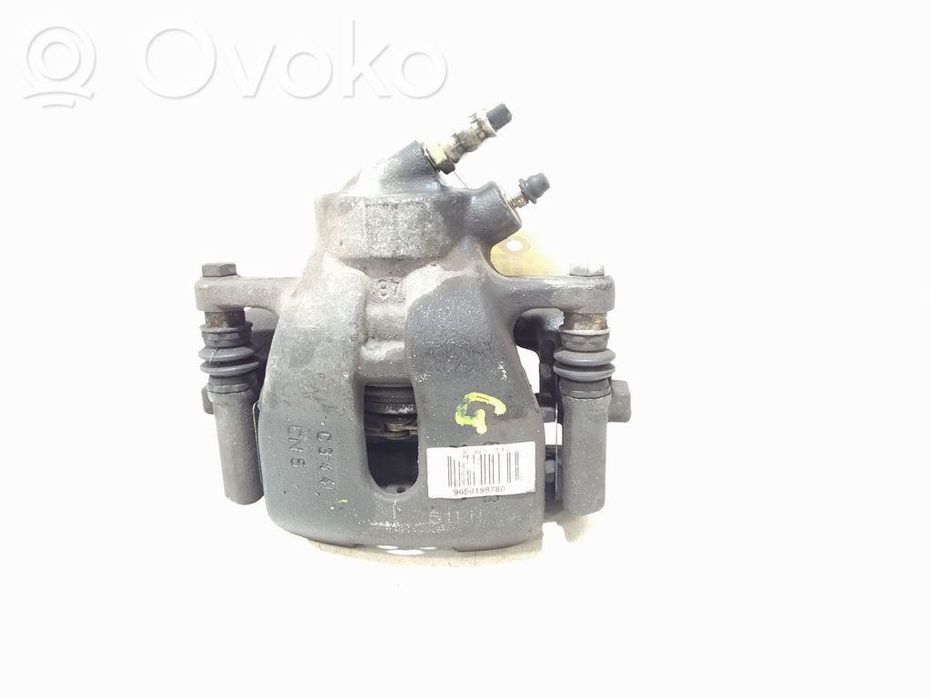 Citroen C3 Zacisk hamulcowy przedni 
