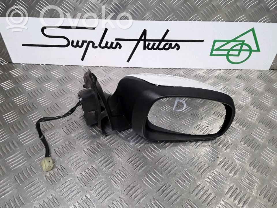 Suzuki Swift III Elektryczne lusterko boczne drzwi przednich 